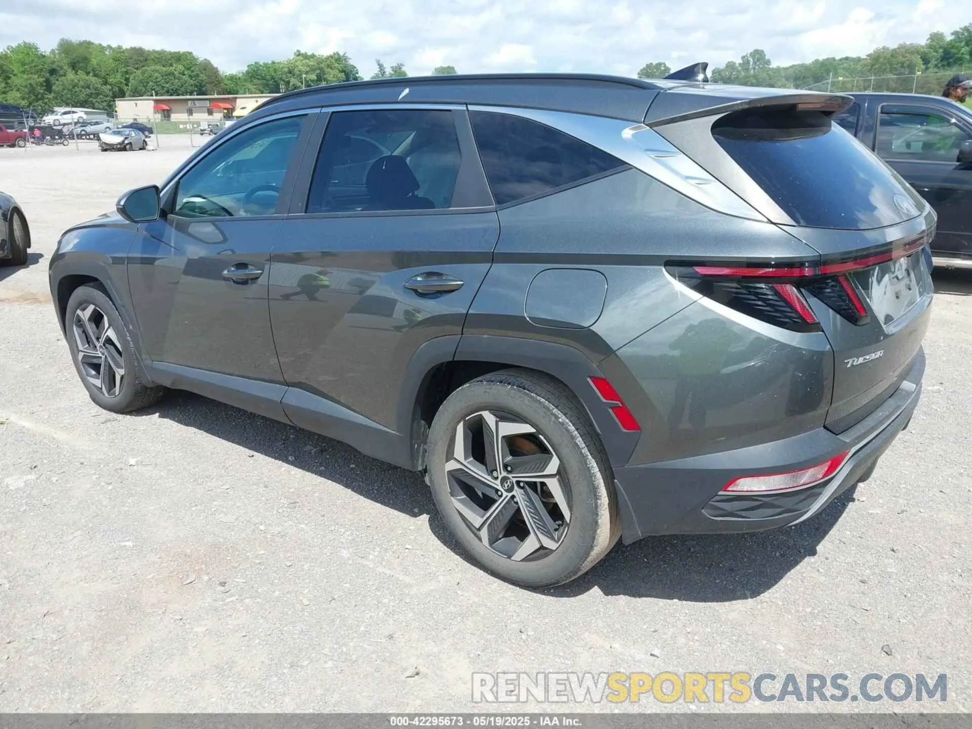 3 Photograph of a damaged car 5NMJF3AE5NH142494 HYUNDAI TUCSON 2022