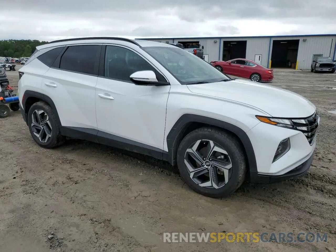 4 Photograph of a damaged car 5NMJF3AE6NH050309 HYUNDAI TUCSON 2022