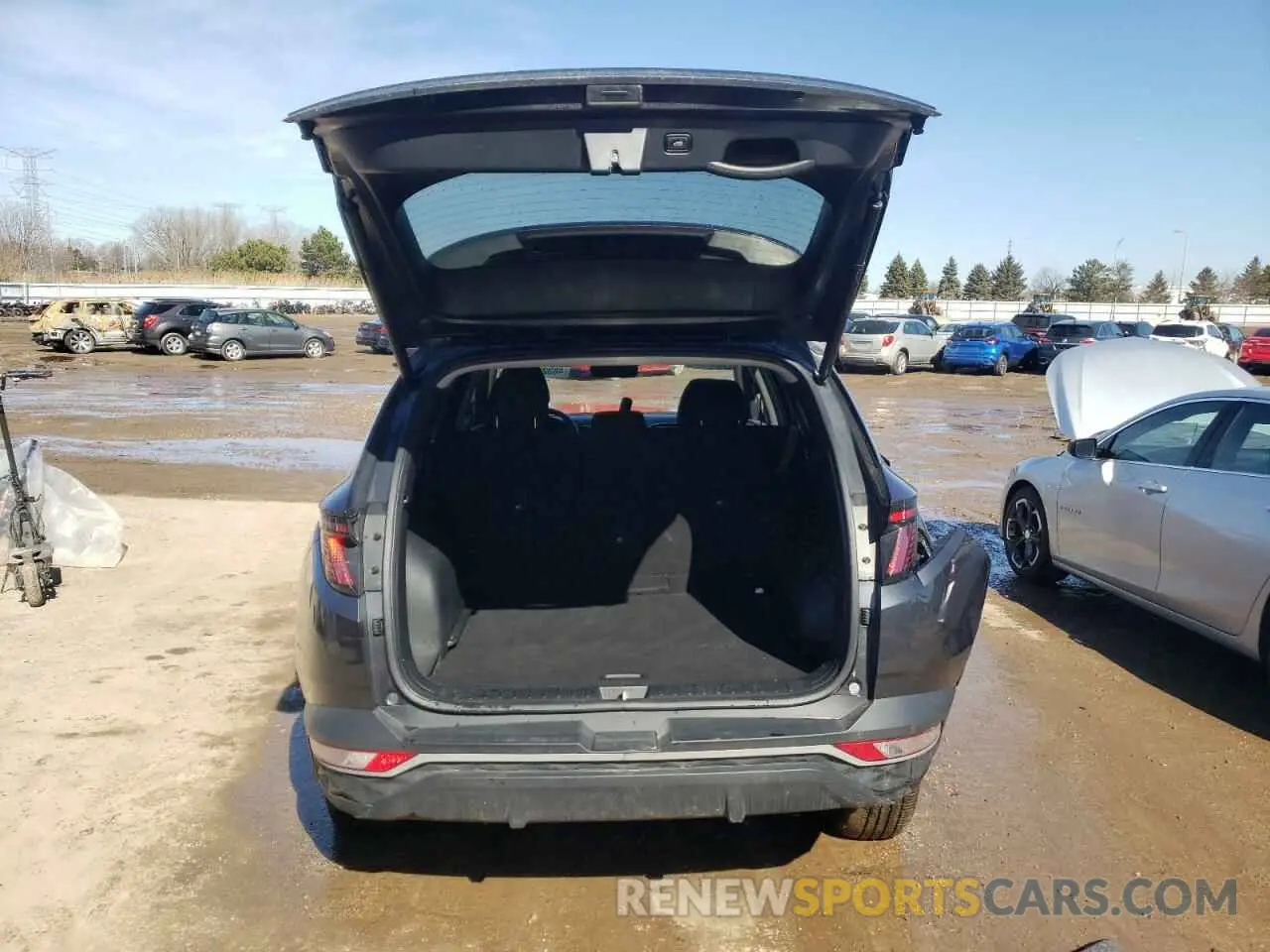 6 Photograph of a damaged car 5NMJF3AE6NH128992 HYUNDAI TUCSON 2022