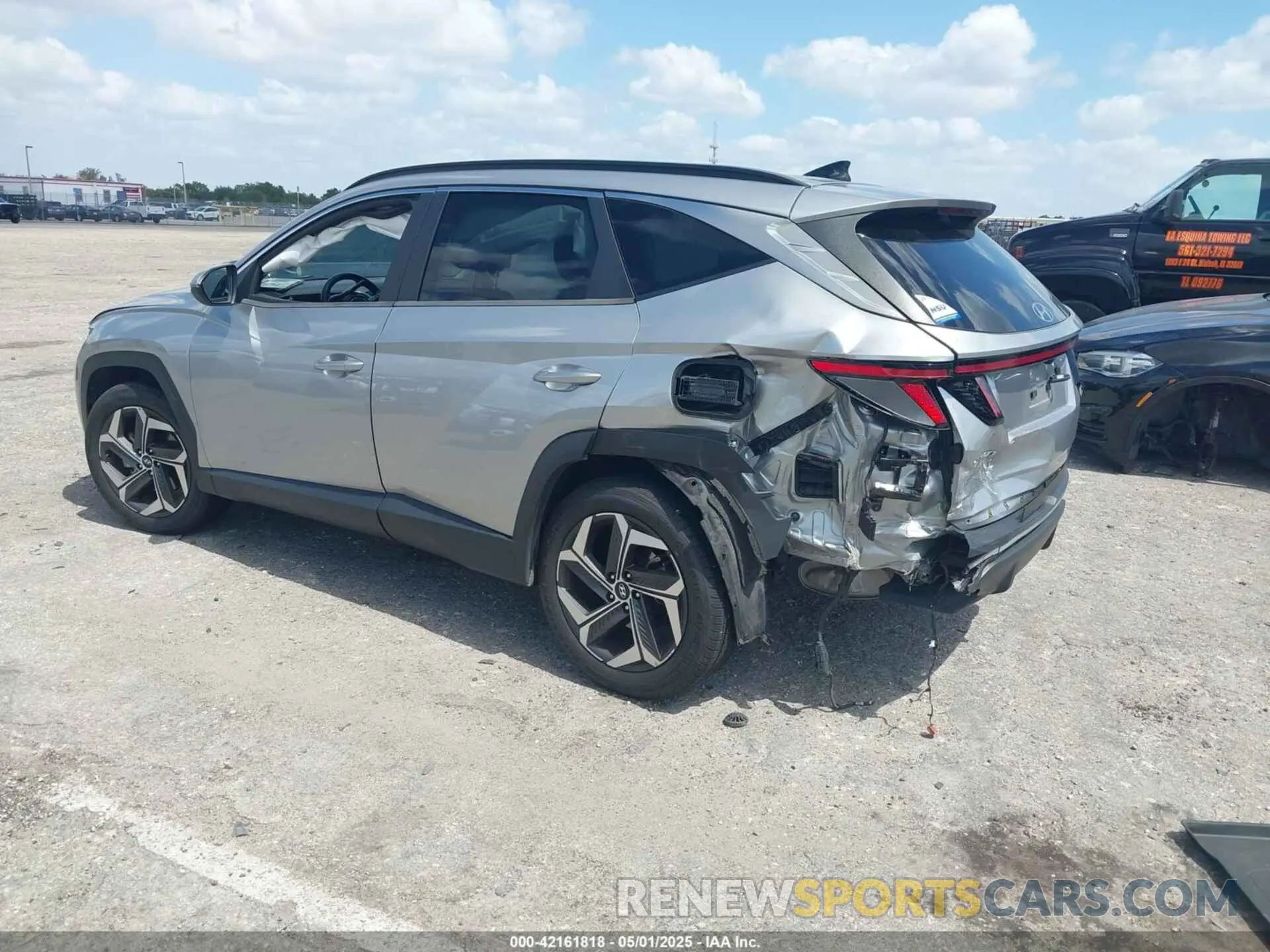 3 Photograph of a damaged car 5NMJF3AE7NH007789 HYUNDAI TUCSON 2022