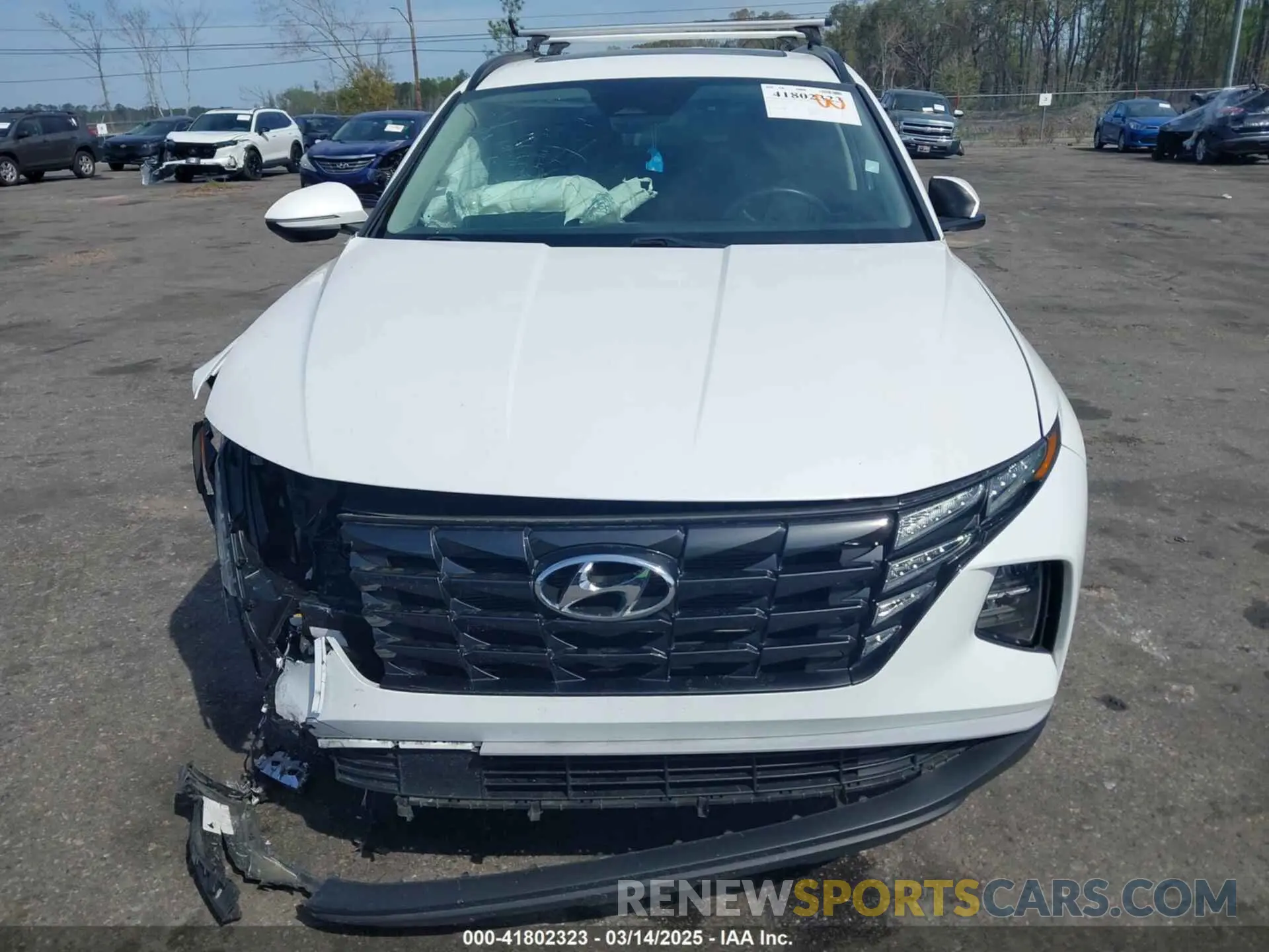 12 Photograph of a damaged car 5NMJF3AE7NH109495 HYUNDAI TUCSON 2022