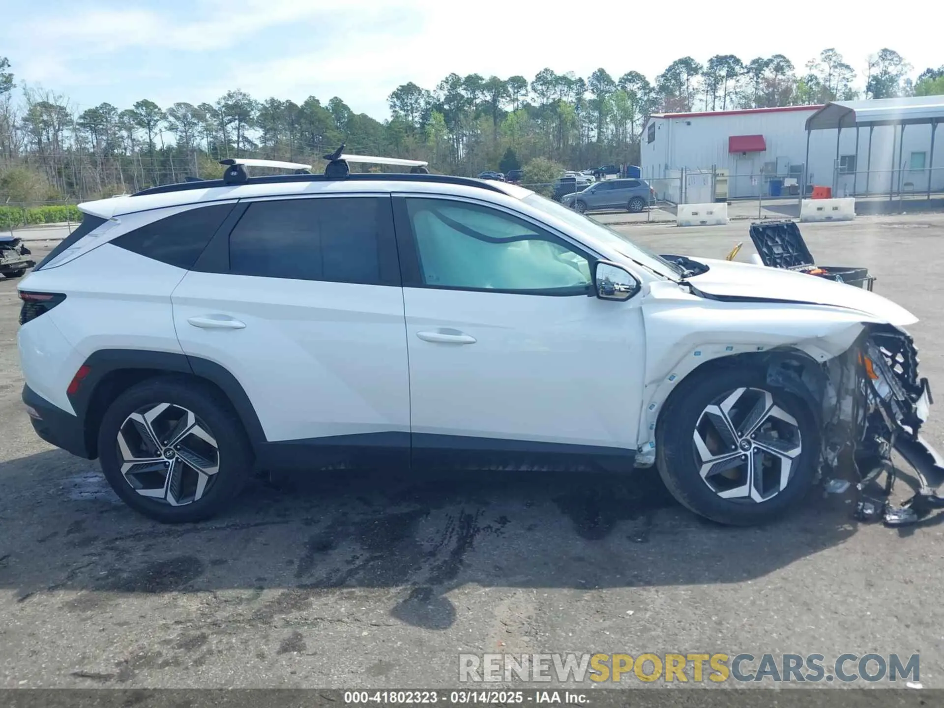 13 Photograph of a damaged car 5NMJF3AE7NH109495 HYUNDAI TUCSON 2022
