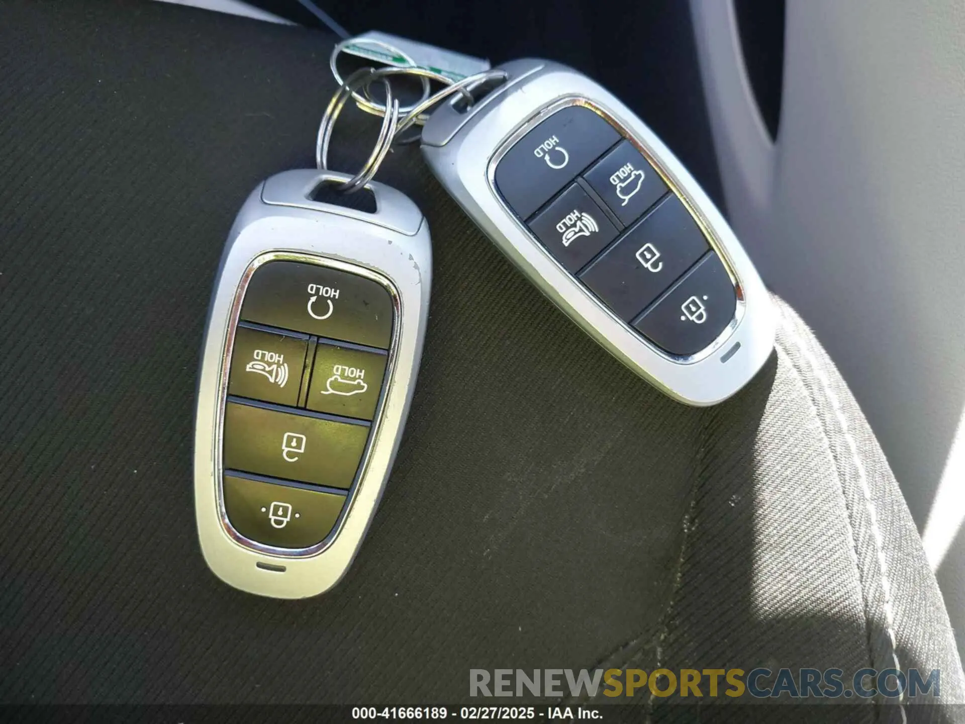 11 Photograph of a damaged car 5NMJF3AE8NH047847 HYUNDAI TUCSON 2022