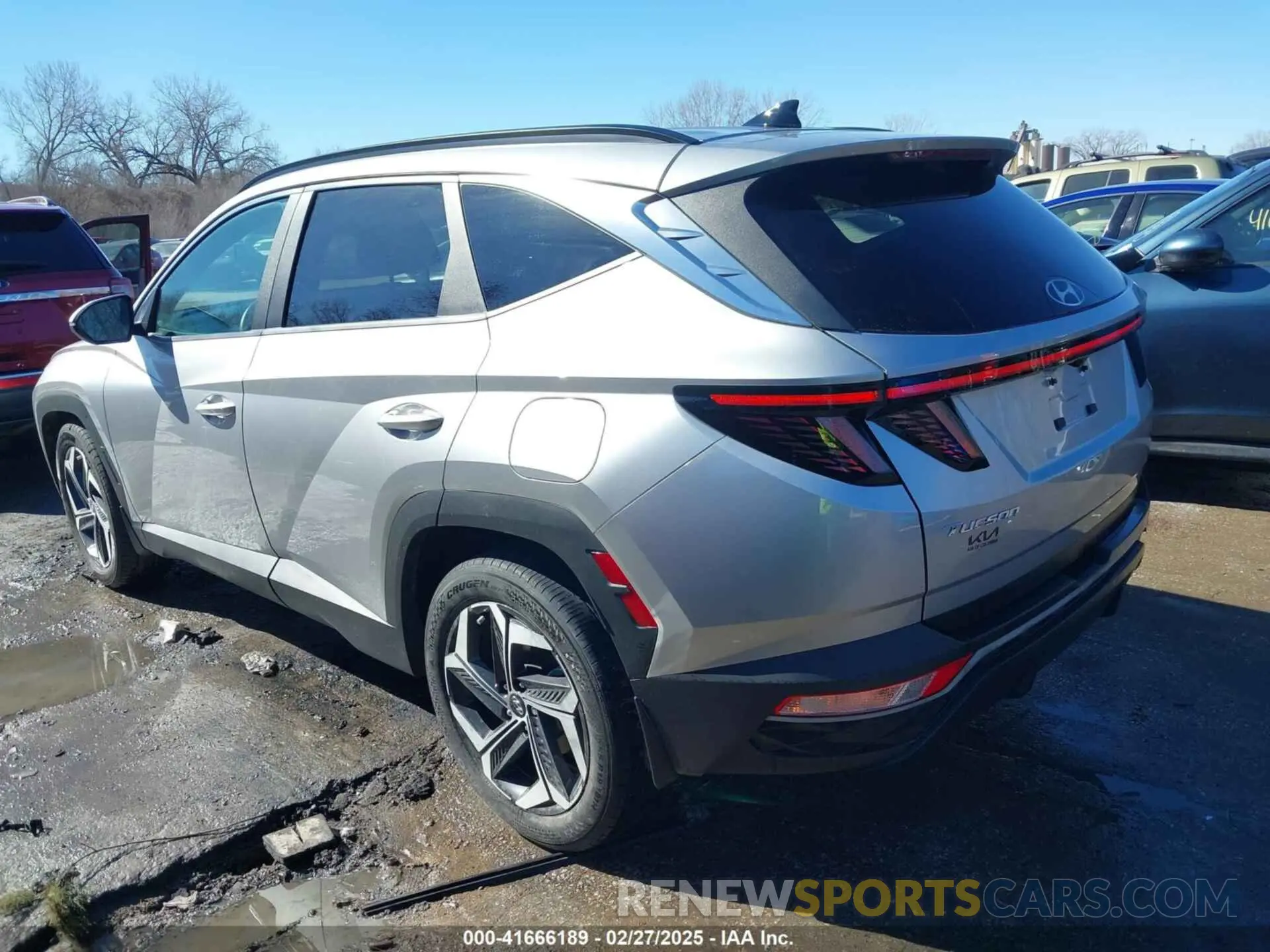3 Photograph of a damaged car 5NMJF3AE8NH047847 HYUNDAI TUCSON 2022