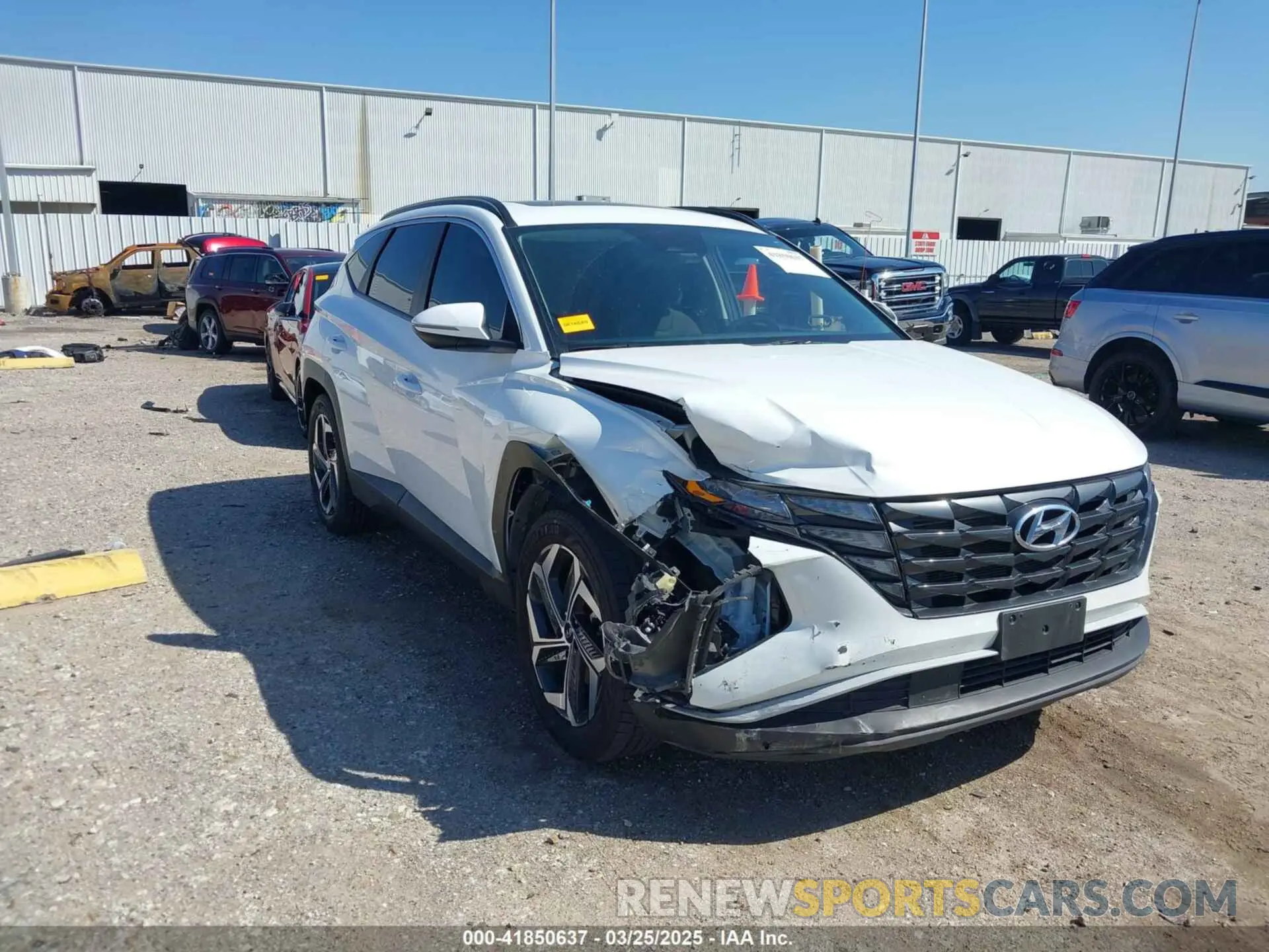 1 Photograph of a damaged car 5NMJF3AE8NH080685 HYUNDAI TUCSON 2022