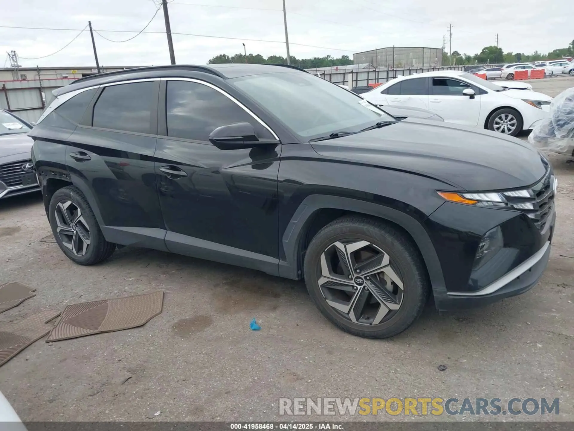 14 Photograph of a damaged car 5NMJF3AE9NH007275 HYUNDAI TUCSON 2022