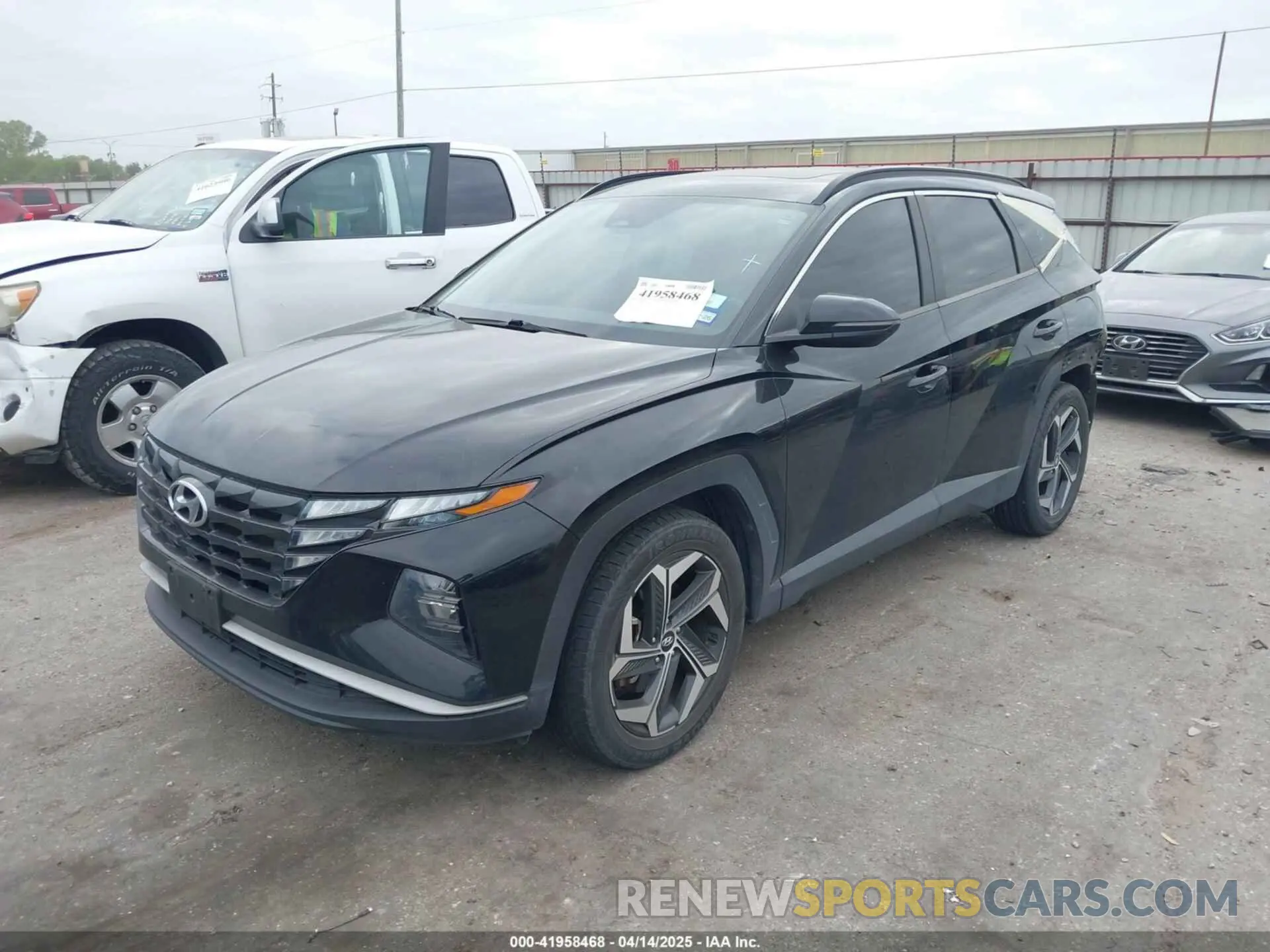2 Photograph of a damaged car 5NMJF3AE9NH007275 HYUNDAI TUCSON 2022