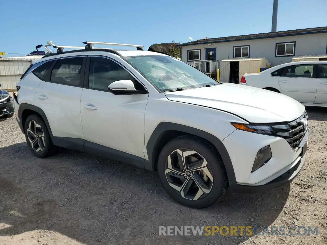 4 Photograph of a damaged car 5NMJF3AE9NH024352 HYUNDAI TUCSON 2022