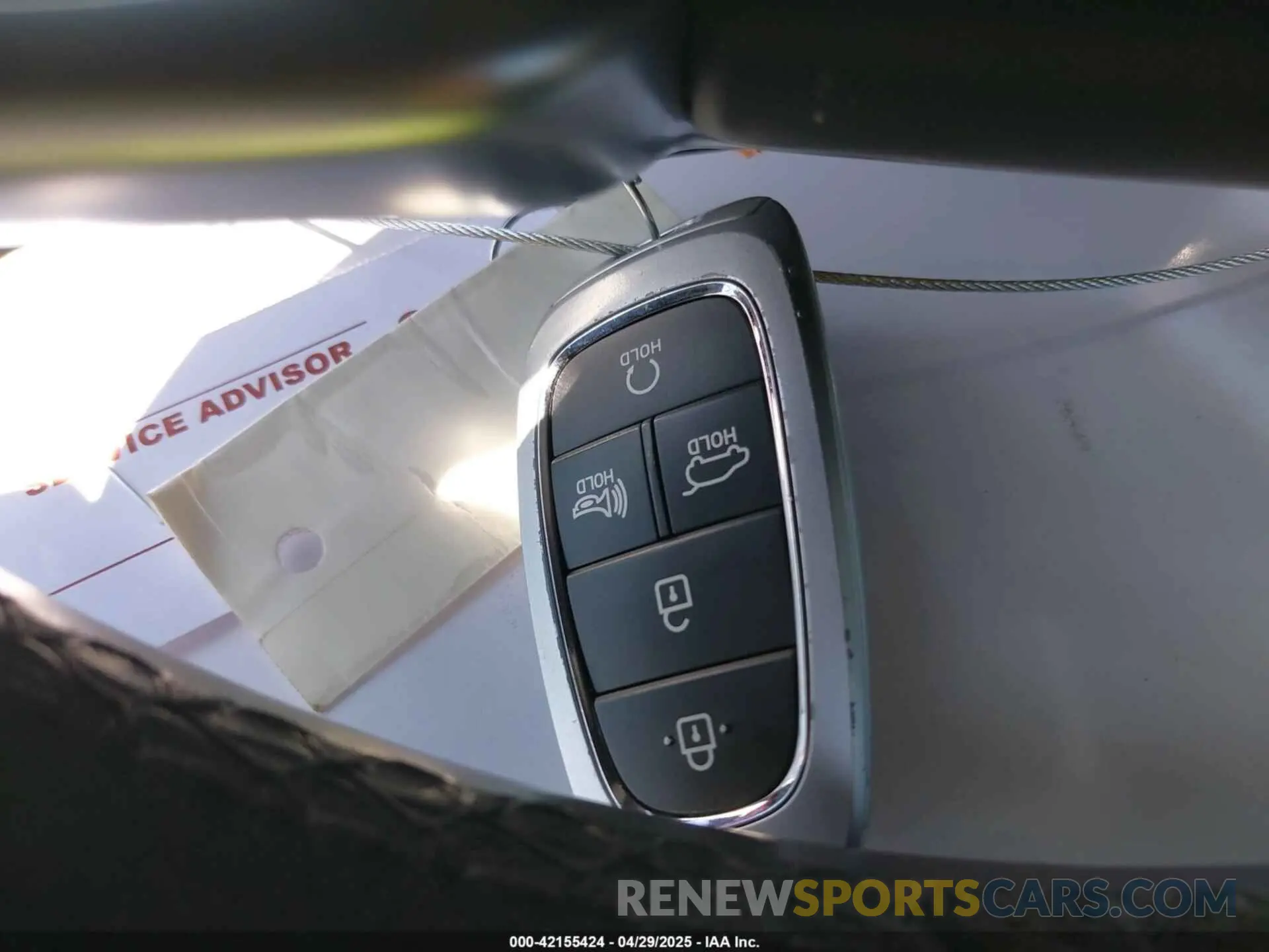 11 Photograph of a damaged car 5NMJF3AE9NH042687 HYUNDAI TUCSON 2022