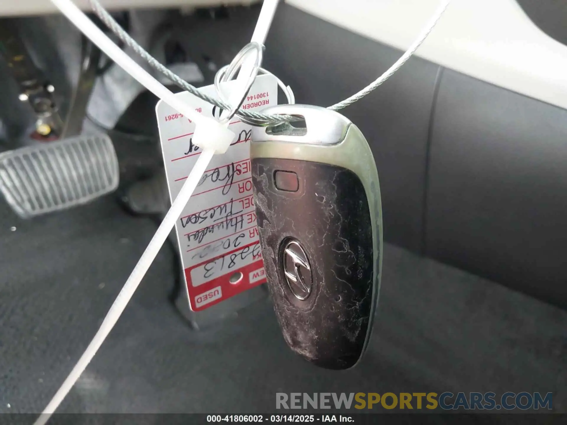 11 Photograph of a damaged car 5NMJF3AE9NH083501 HYUNDAI TUCSON 2022