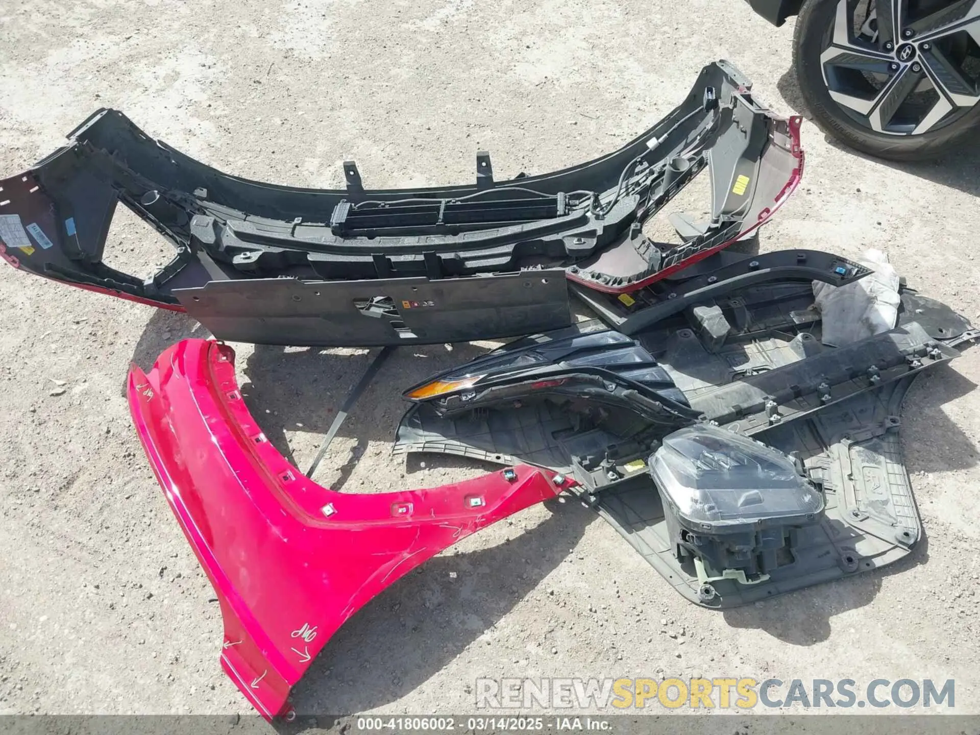 12 Photograph of a damaged car 5NMJF3AE9NH083501 HYUNDAI TUCSON 2022