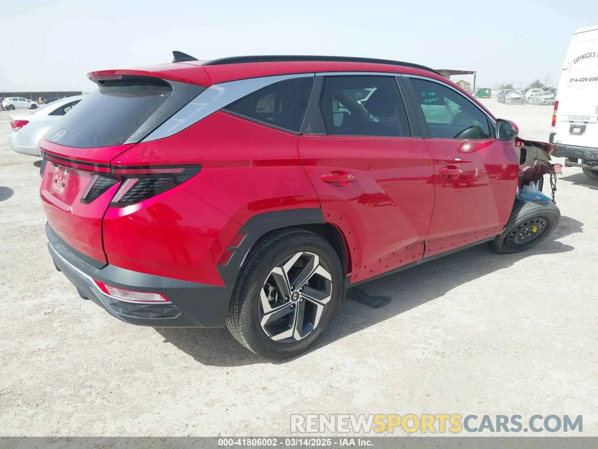 4 Photograph of a damaged car 5NMJF3AE9NH083501 HYUNDAI TUCSON 2022