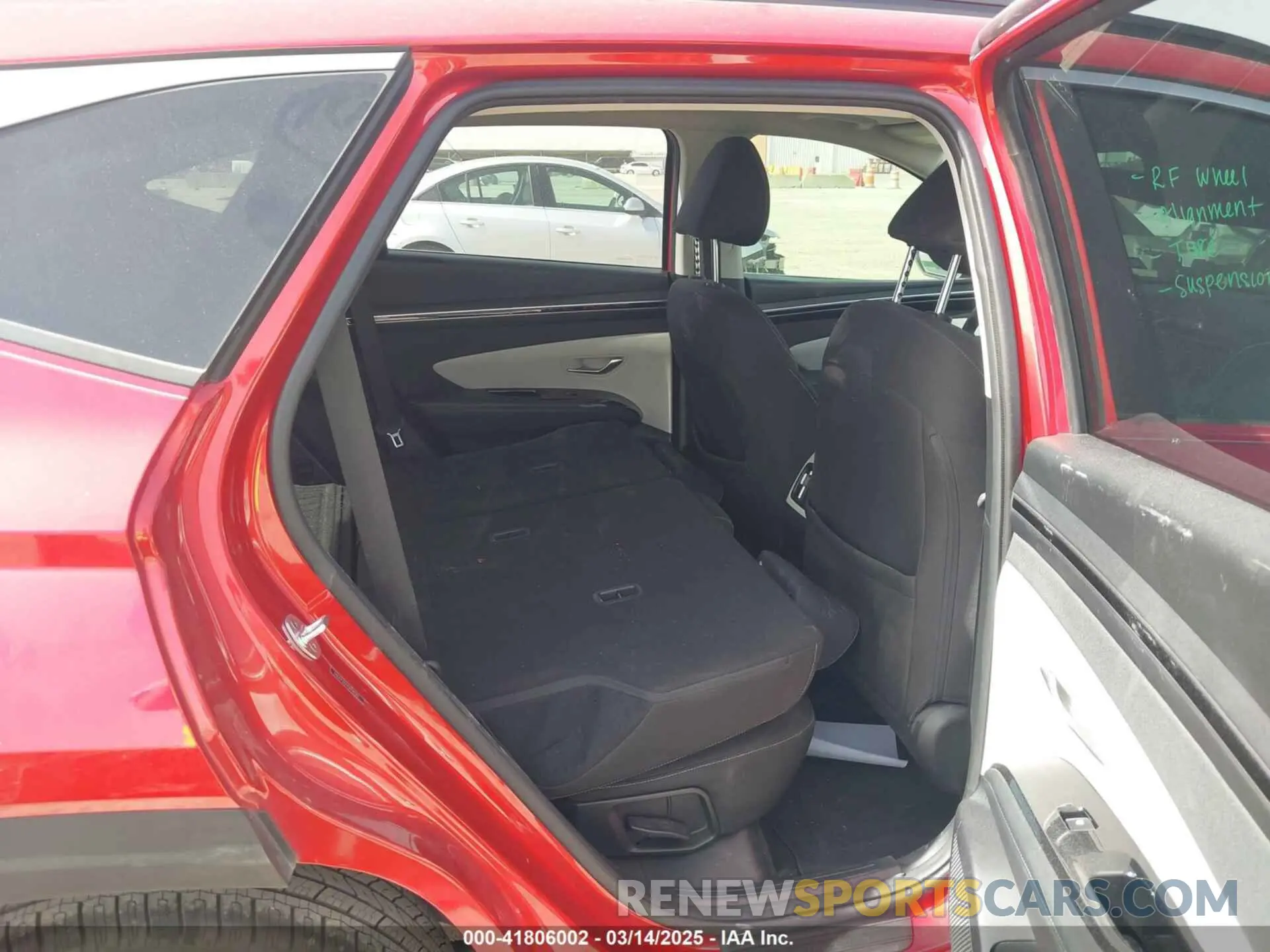 8 Photograph of a damaged car 5NMJF3AE9NH083501 HYUNDAI TUCSON 2022