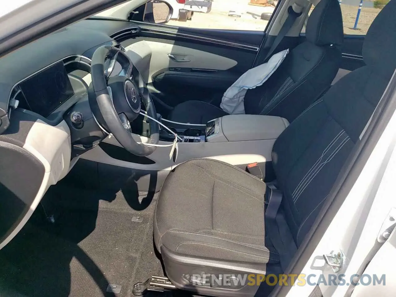 7 Photograph of a damaged car 5NMJF3AEXNH069719 HYUNDAI TUCSON 2022