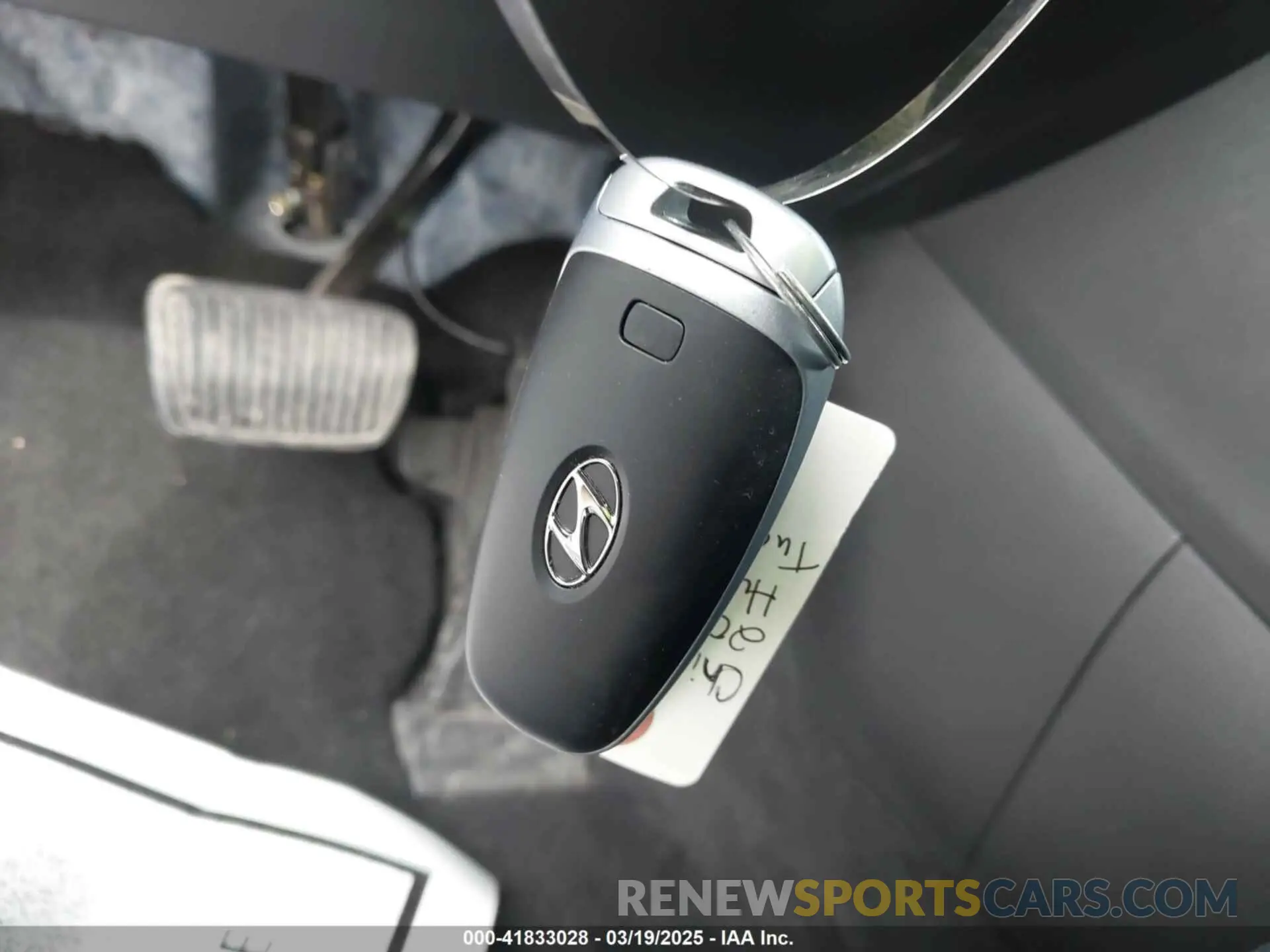 11 Photograph of a damaged car 5NMJFCAE0NH035904 HYUNDAI TUCSON 2022
