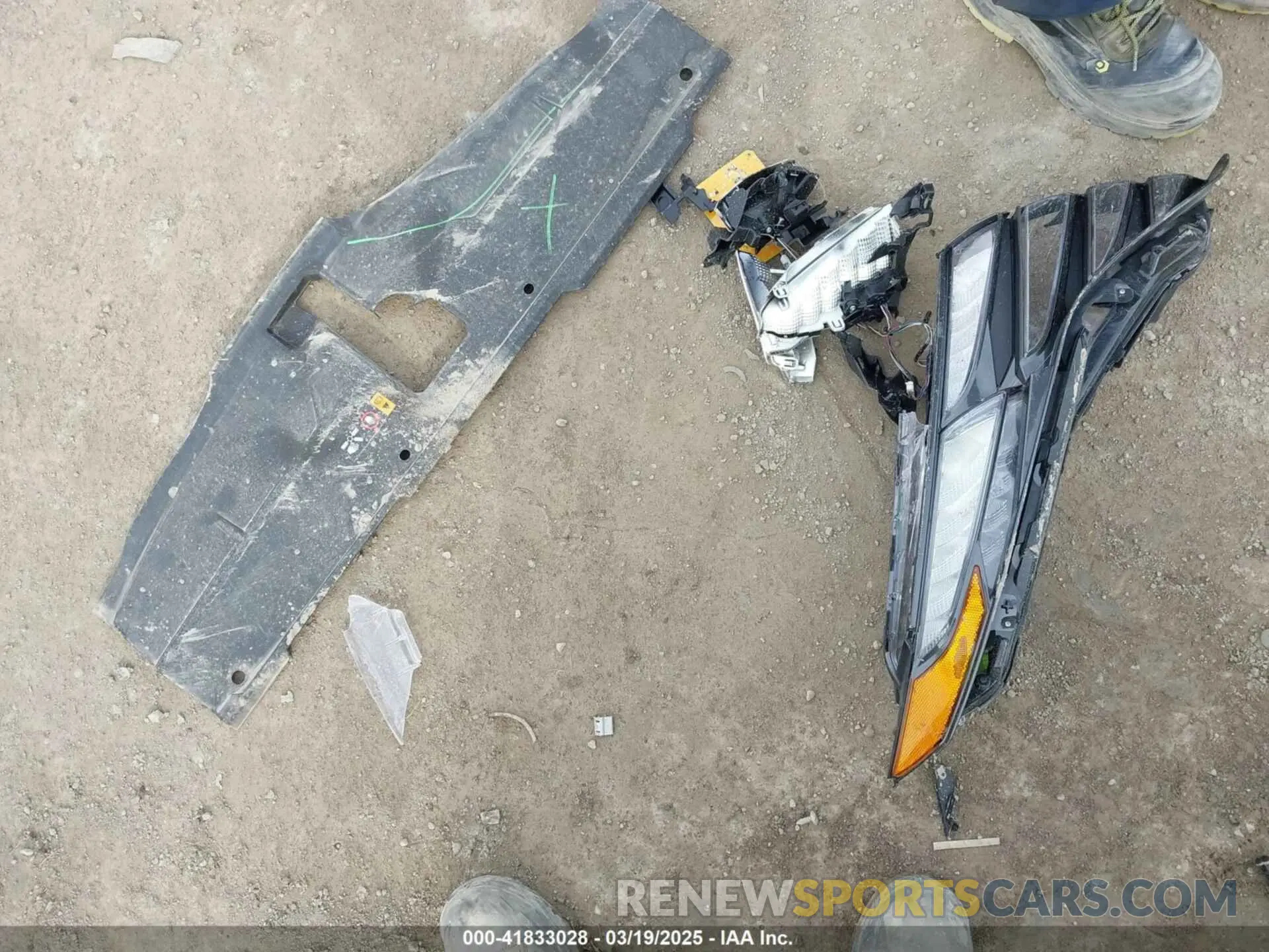 12 Photograph of a damaged car 5NMJFCAE0NH035904 HYUNDAI TUCSON 2022