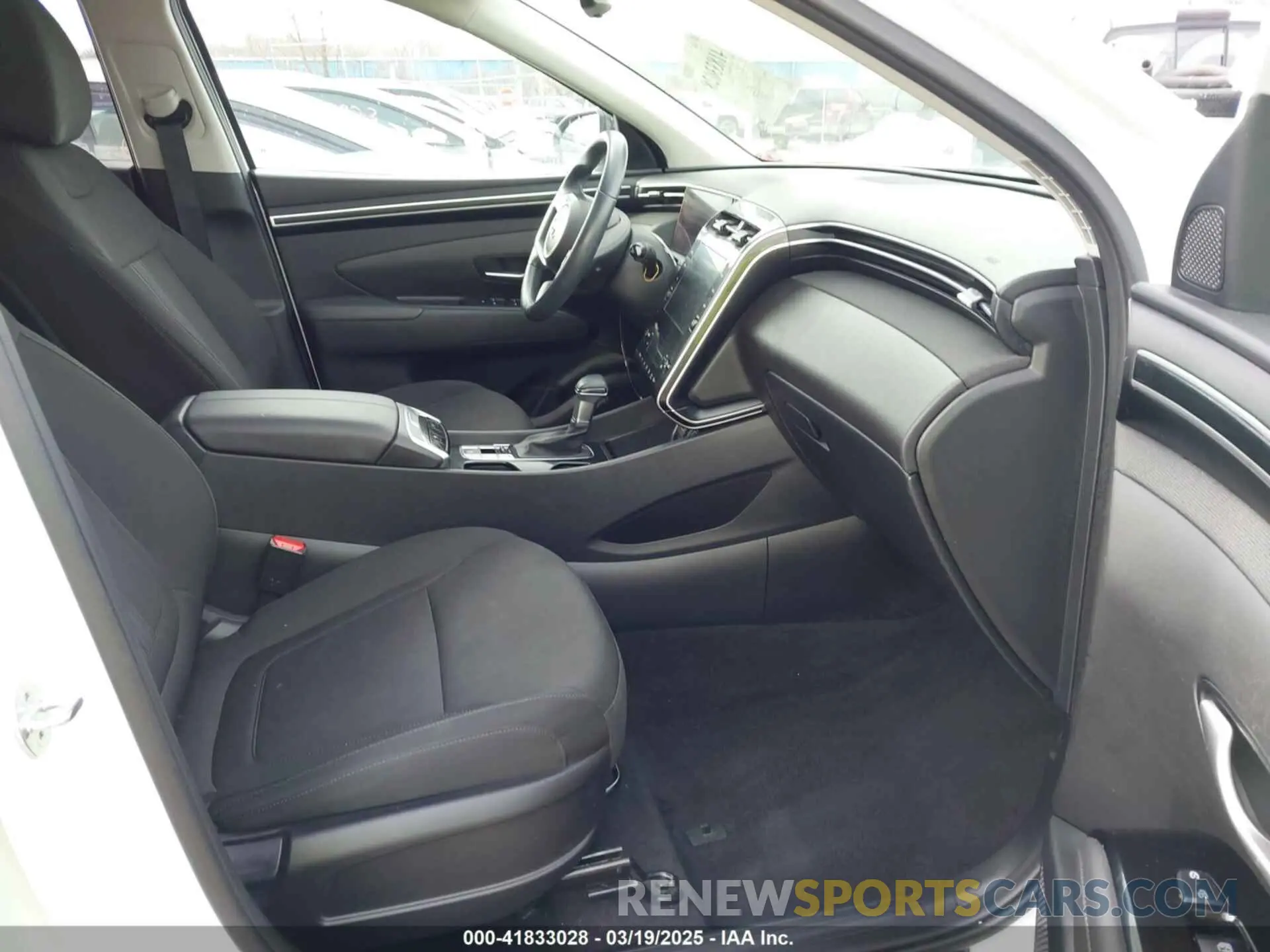 5 Photograph of a damaged car 5NMJFCAE0NH035904 HYUNDAI TUCSON 2022