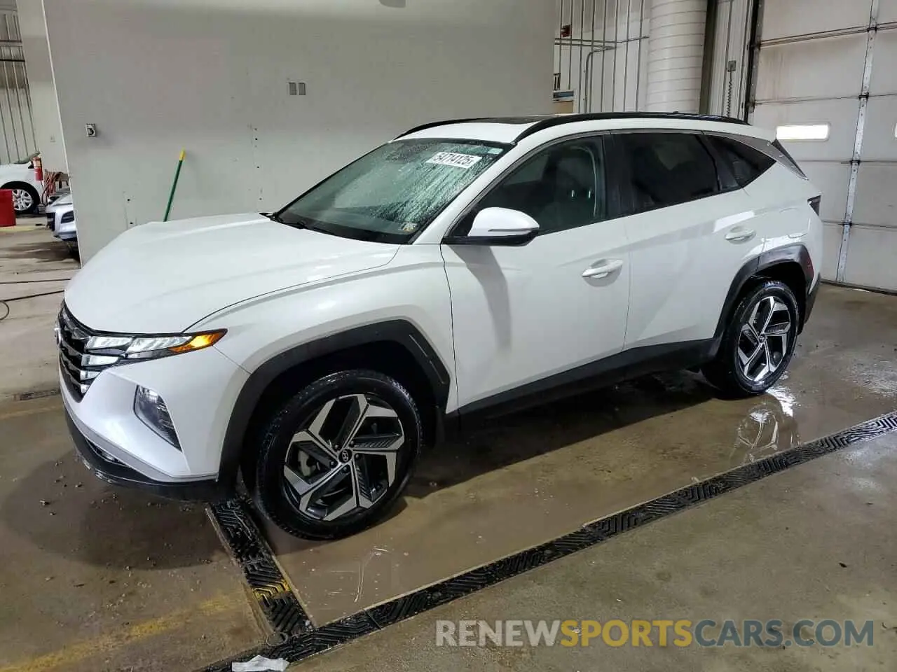 1 Photograph of a damaged car 5NMJFCAE2NH128570 HYUNDAI TUCSON 2022
