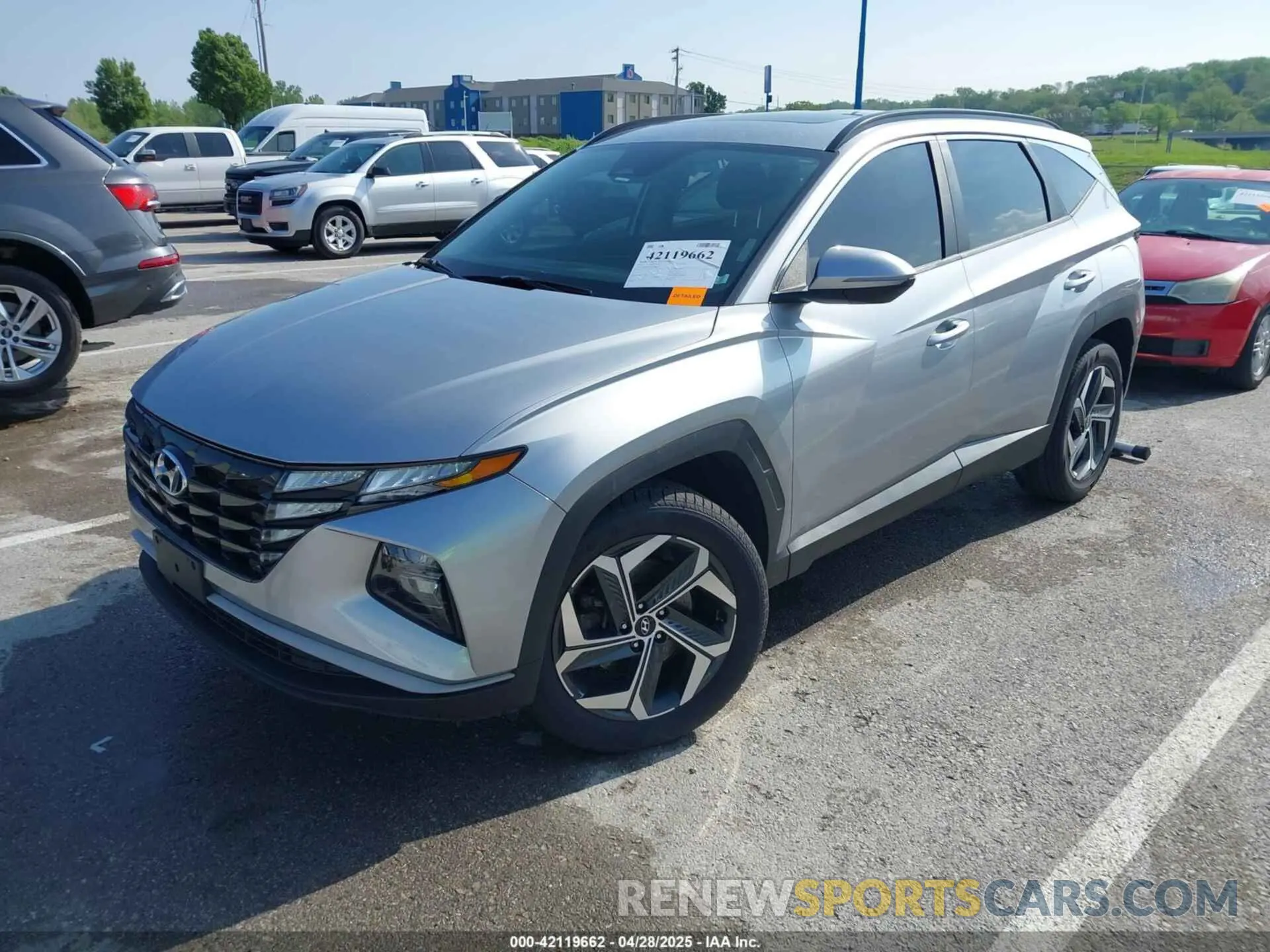 2 Photograph of a damaged car 5NMJFCAE3NH007613 HYUNDAI TUCSON 2022