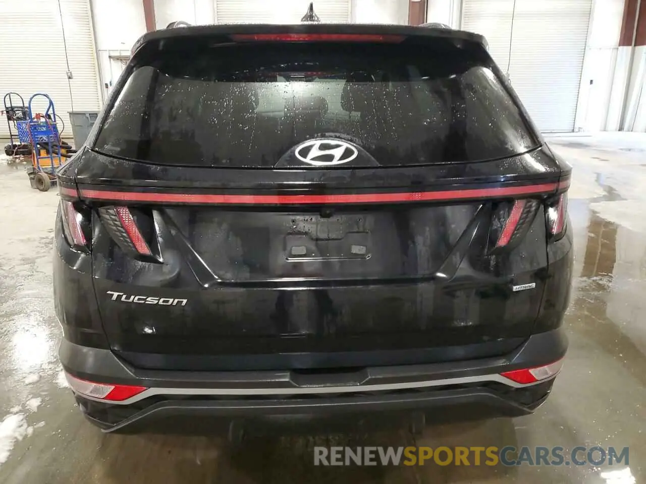 6 Photograph of a damaged car 5NMJFCAE3NH031670 HYUNDAI TUCSON 2022