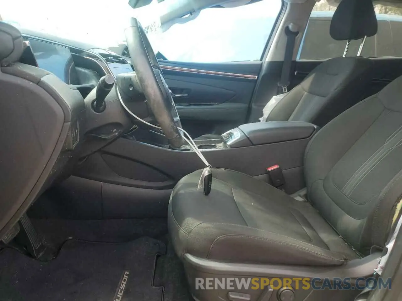 7 Photograph of a damaged car 5NMJFCAE3NH097586 HYUNDAI TUCSON 2022