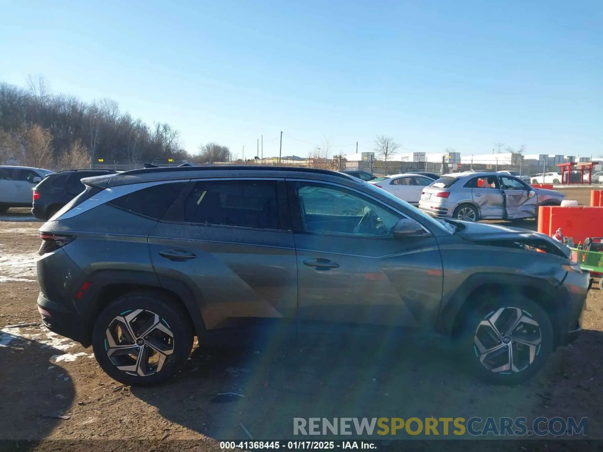 13 Photograph of a damaged car 5NMJFCAE3NH129338 HYUNDAI TUCSON 2022