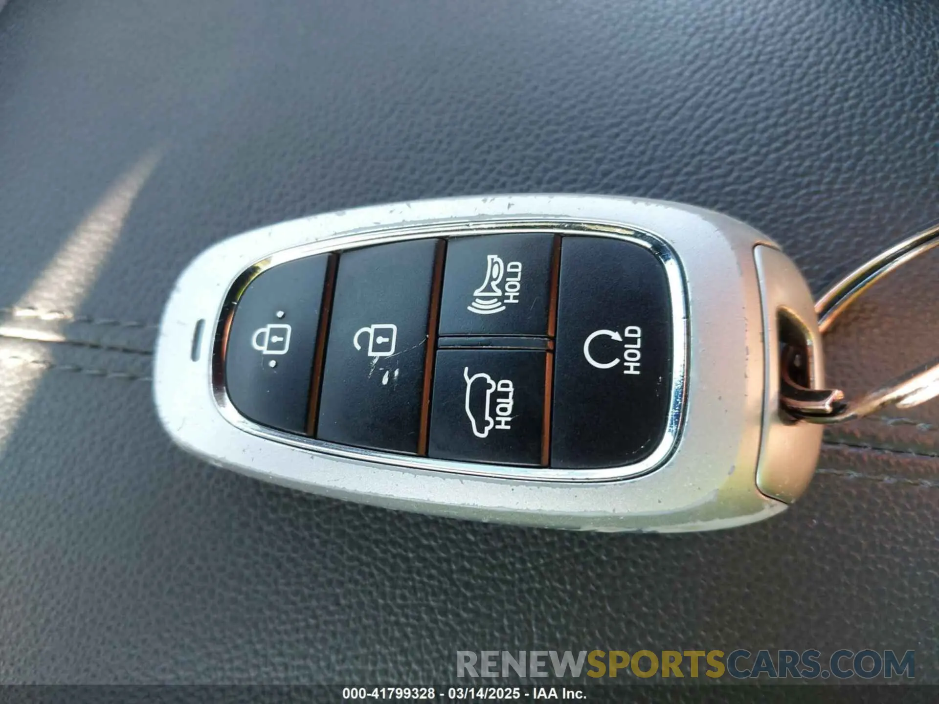 11 Photograph of a damaged car 5NMJFCAE4NH096155 HYUNDAI TUCSON 2022