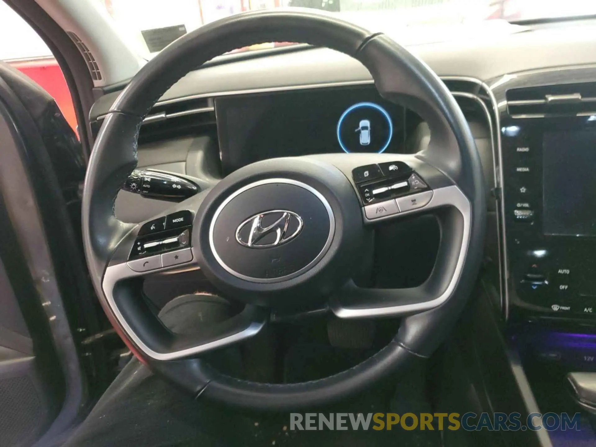 10 Photograph of a damaged car 5NMJFCAE4NH132278 HYUNDAI TUCSON 2022