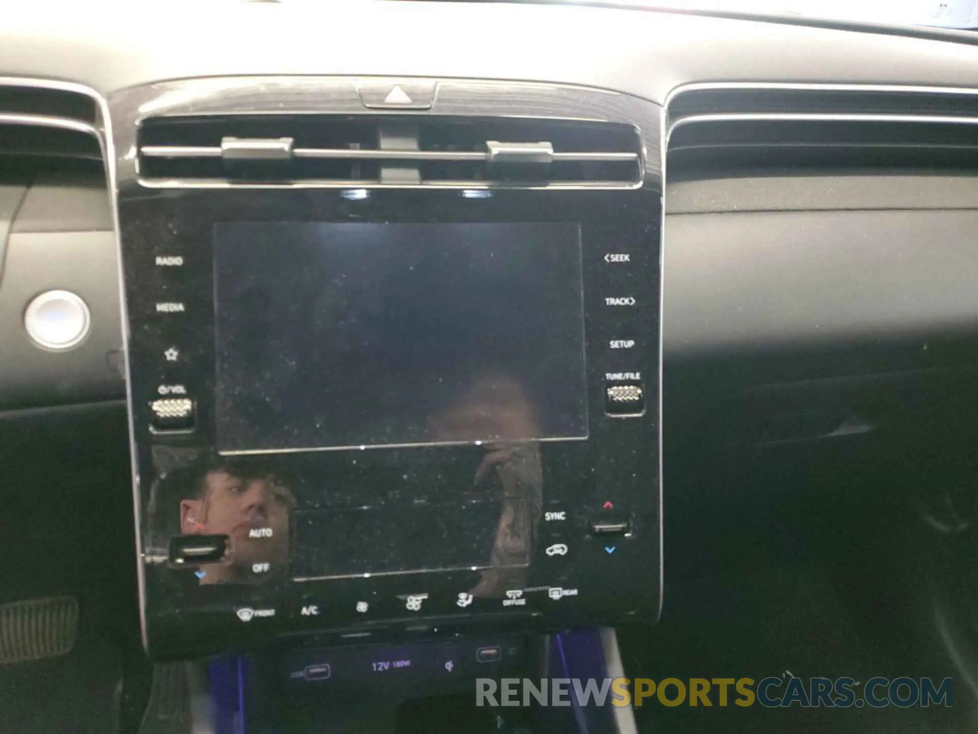 23 Photograph of a damaged car 5NMJFCAE4NH132278 HYUNDAI TUCSON 2022