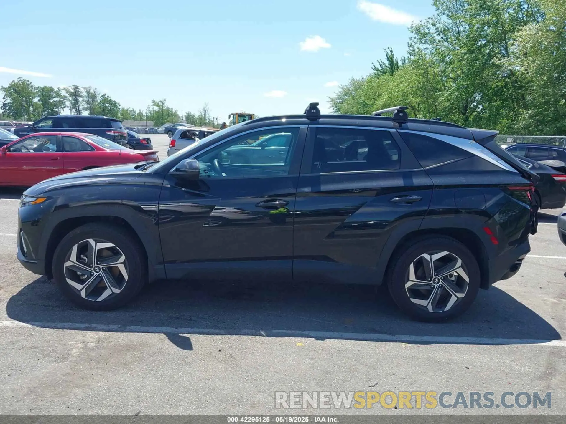 14 Photograph of a damaged car 5NMJFCAE5NH046879 HYUNDAI TUCSON 2022