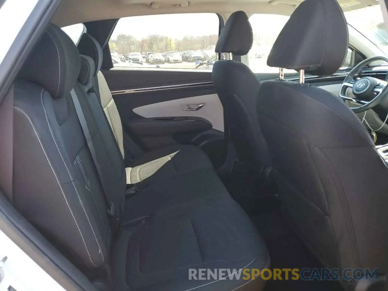 11 Photograph of a damaged car 5NMJFCAE5NH050480 HYUNDAI TUCSON 2022