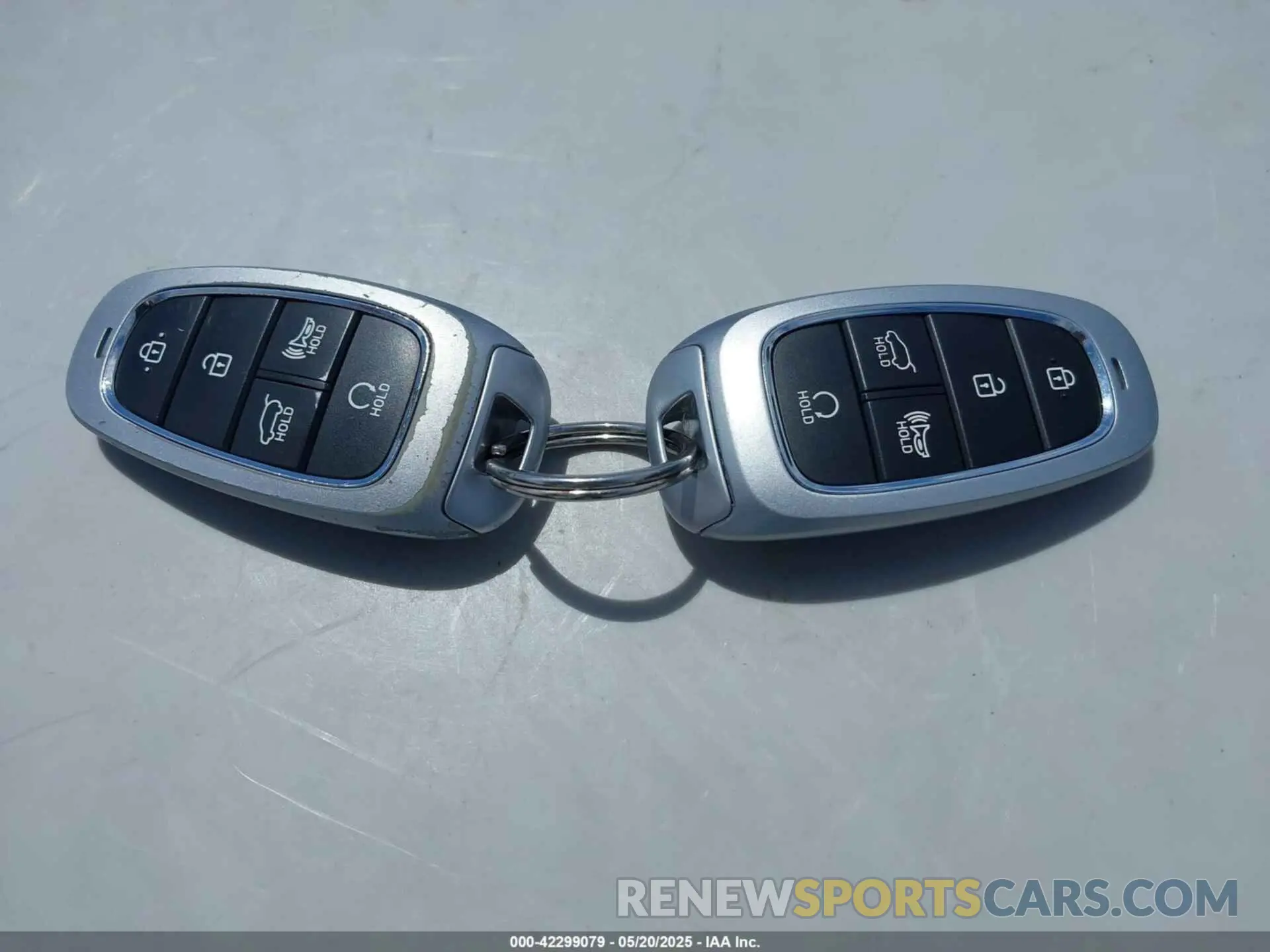 11 Photograph of a damaged car 5NMJFCAE5NH095662 HYUNDAI TUCSON 2022