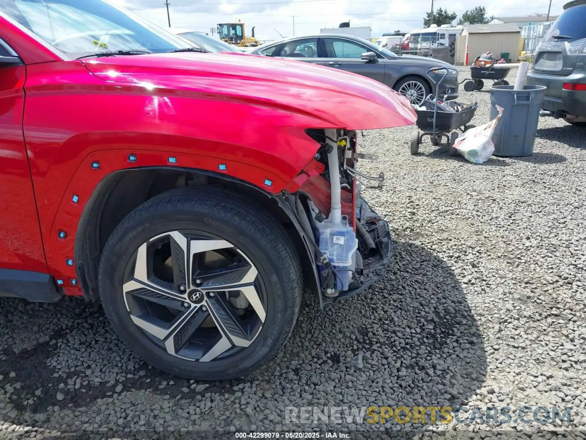 19 Photograph of a damaged car 5NMJFCAE5NH095662 HYUNDAI TUCSON 2022