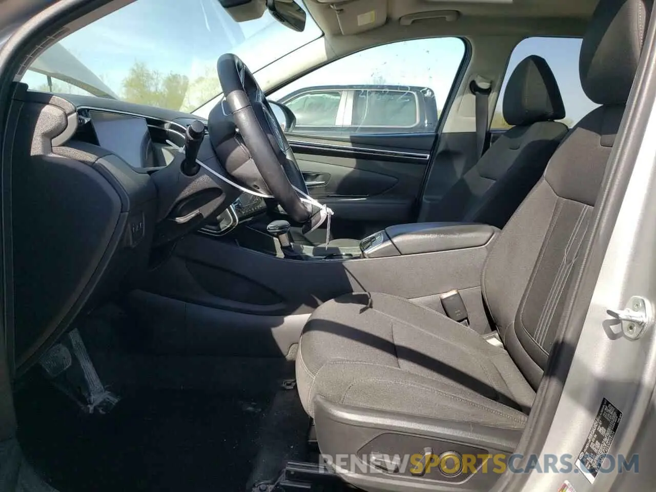 7 Photograph of a damaged car 5NMJFCAE5NH148604 HYUNDAI TUCSON 2022