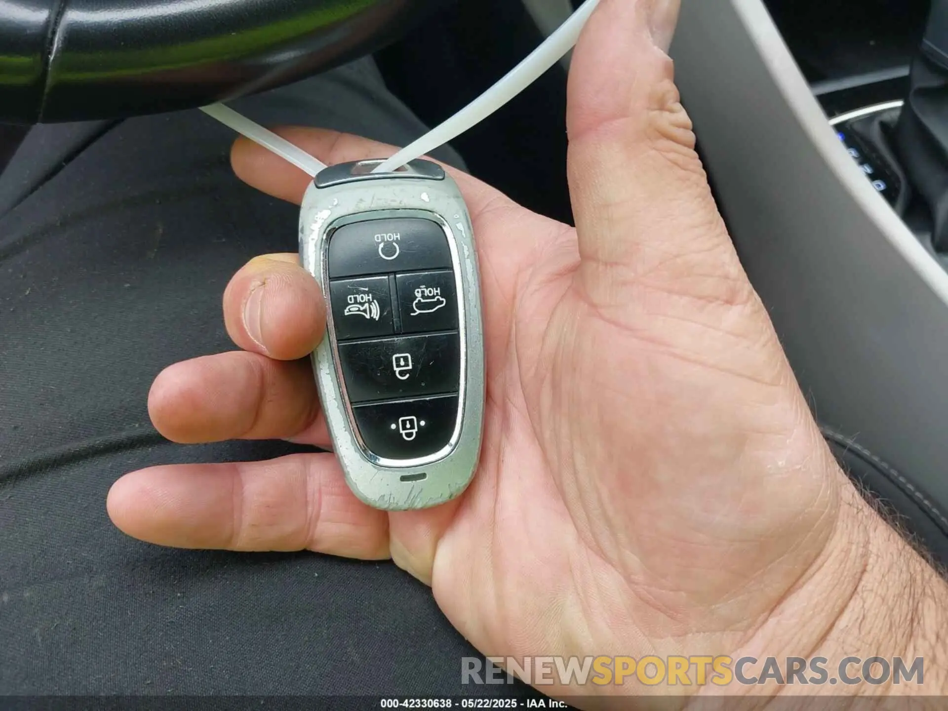 11 Photograph of a damaged car 5NMJFCAE5NH152135 HYUNDAI TUCSON 2022