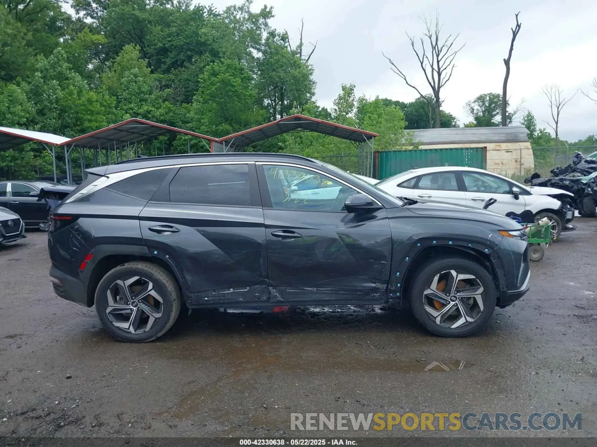 13 Photograph of a damaged car 5NMJFCAE5NH152135 HYUNDAI TUCSON 2022