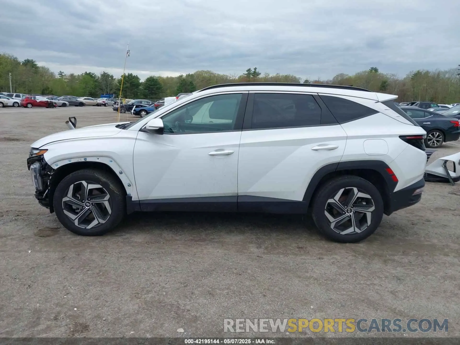 15 Photograph of a damaged car 5NMJFCAE6NH065084 HYUNDAI TUCSON 2022