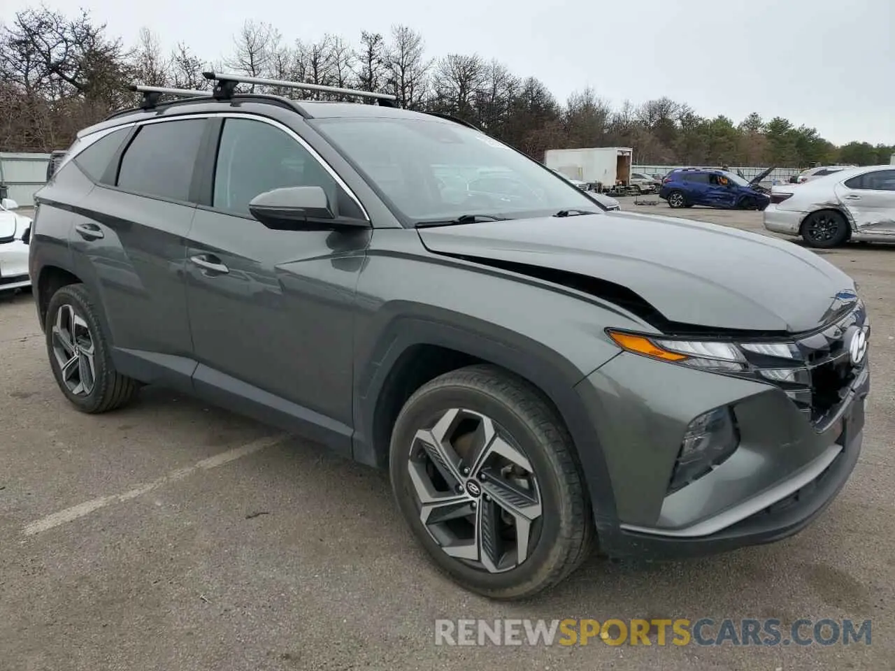 4 Photograph of a damaged car 5NMJFCAE6NH113439 HYUNDAI TUCSON 2022