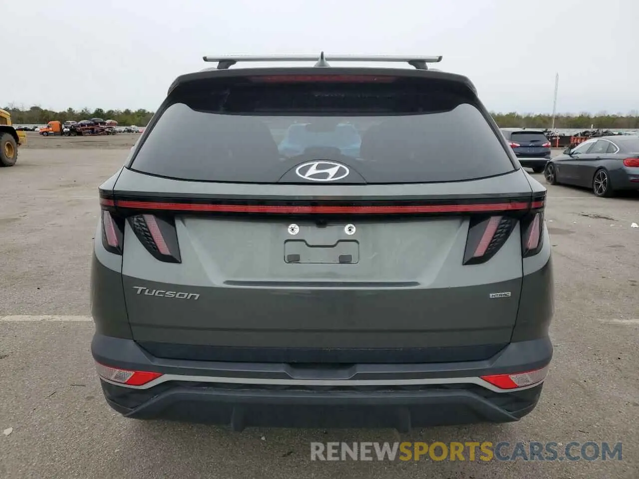 6 Photograph of a damaged car 5NMJFCAE6NH113439 HYUNDAI TUCSON 2022