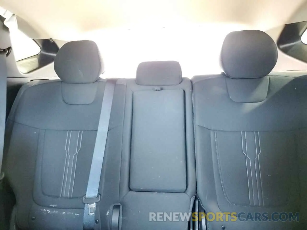10 Photograph of a damaged car 5NMJFCAE7NH103373 HYUNDAI TUCSON 2022