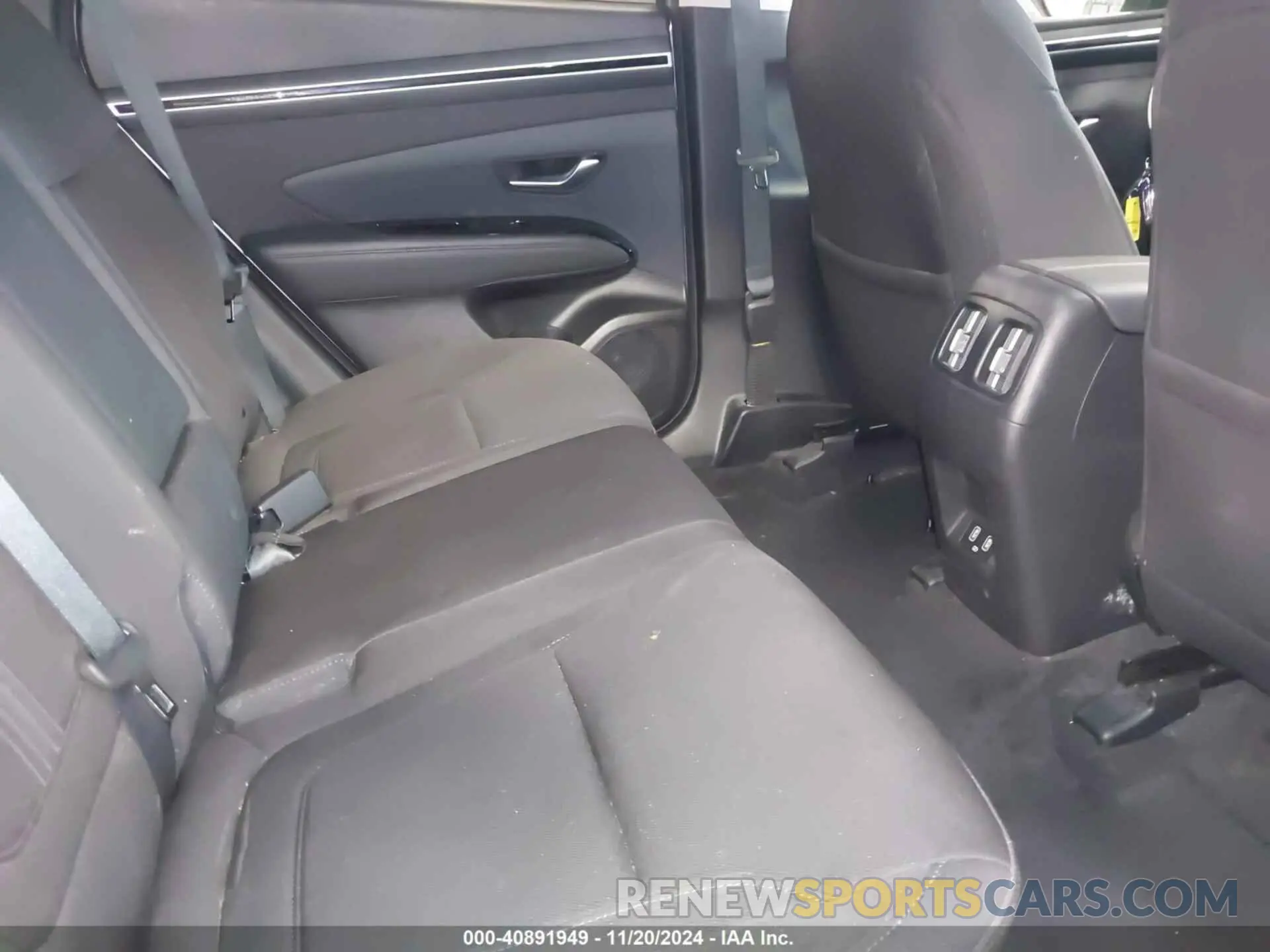 8 Photograph of a damaged car 5NMJFCAE7NH128788 HYUNDAI TUCSON 2022