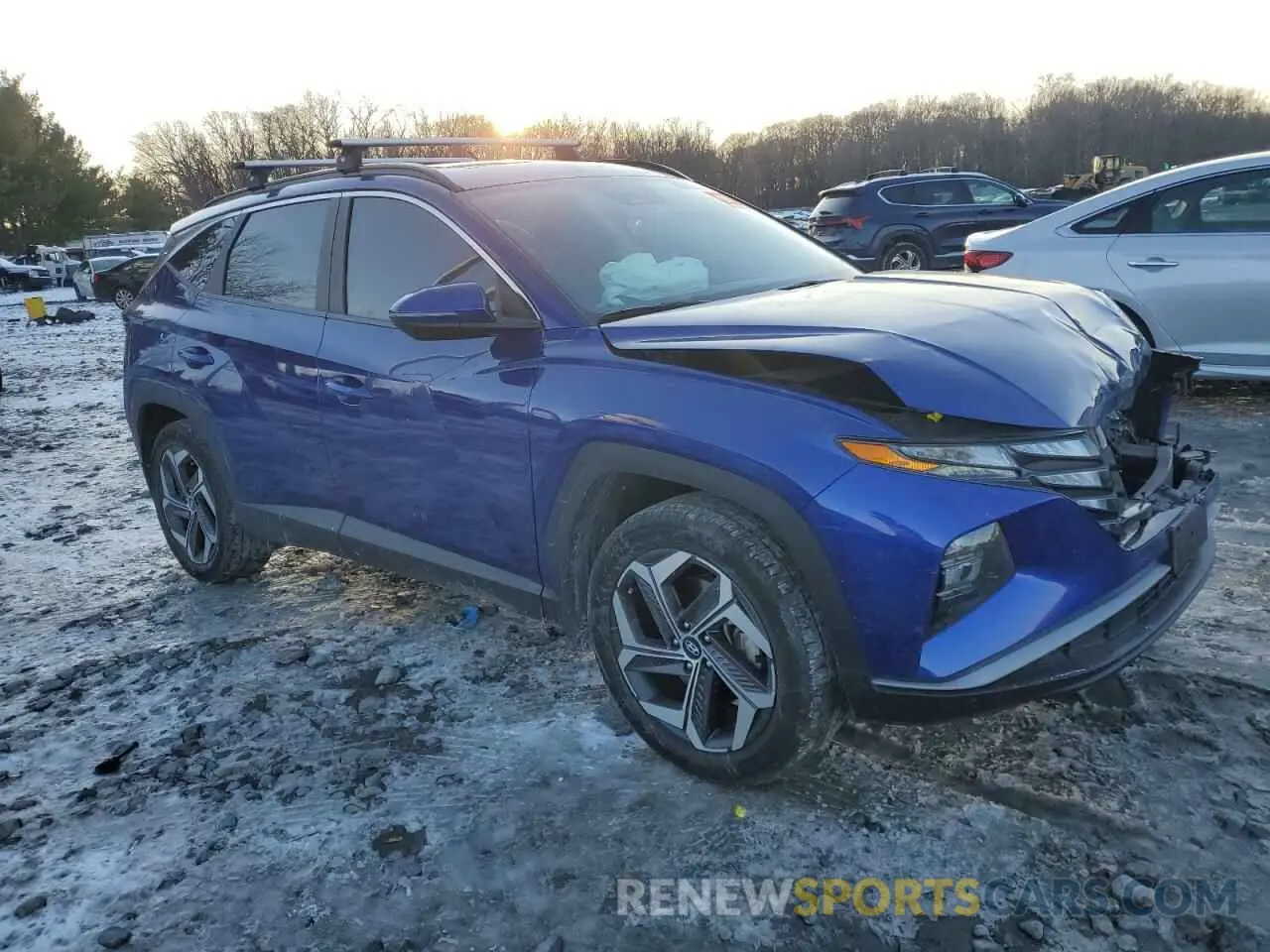 4 Photograph of a damaged car 5NMJFCAE8NH050828 HYUNDAI TUCSON 2022