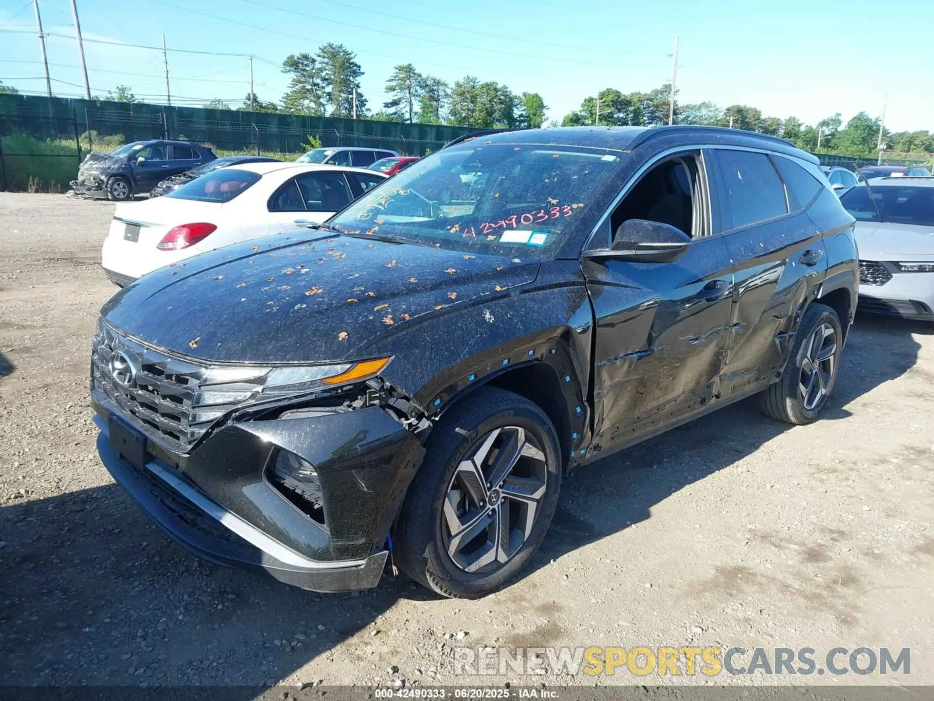 2 Photograph of a damaged car 5NMJFCAE8NH132039 HYUNDAI TUCSON 2022