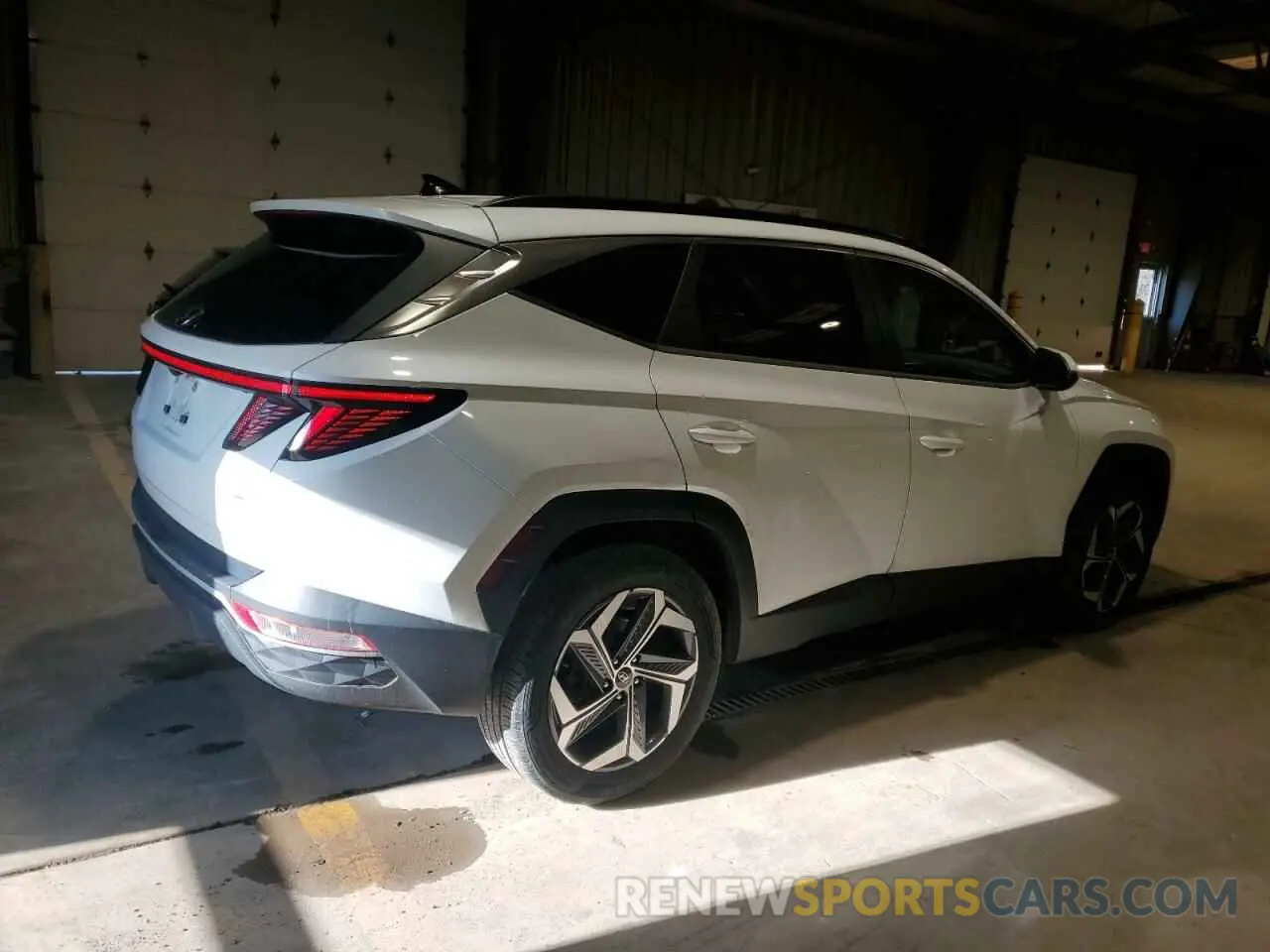 3 Photograph of a damaged car 5NMJFCAE9NH022455 HYUNDAI TUCSON 2022