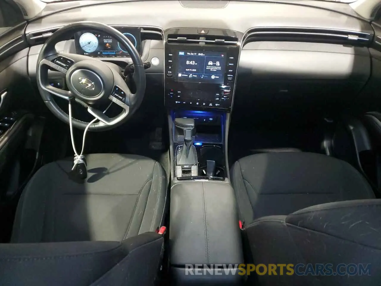 8 Photograph of a damaged car 5NMJFCAE9NH022455 HYUNDAI TUCSON 2022