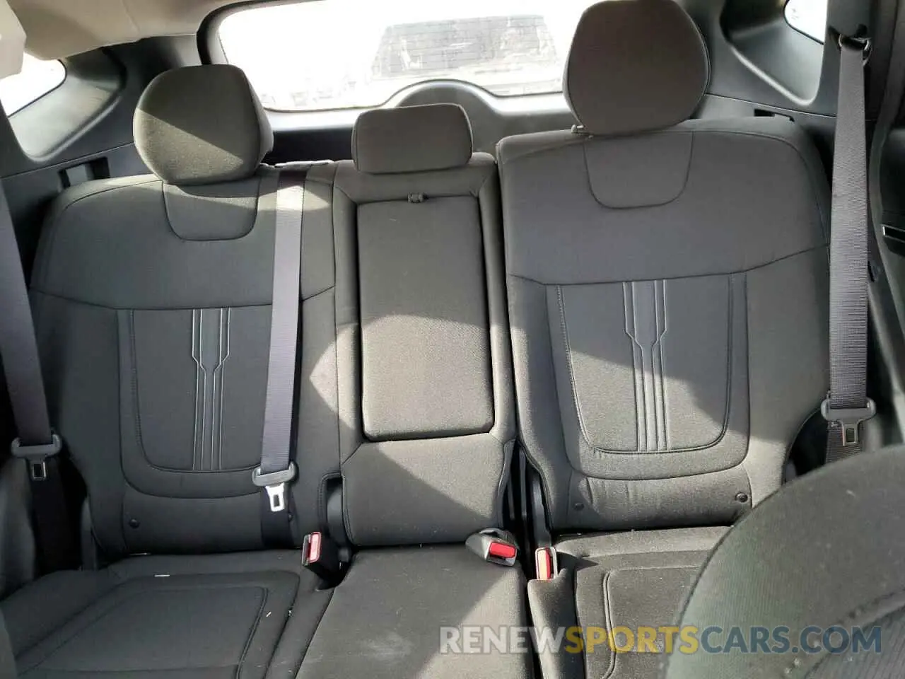 10 Photograph of a damaged car 5NMJFCAE9NH066729 HYUNDAI TUCSON 2022