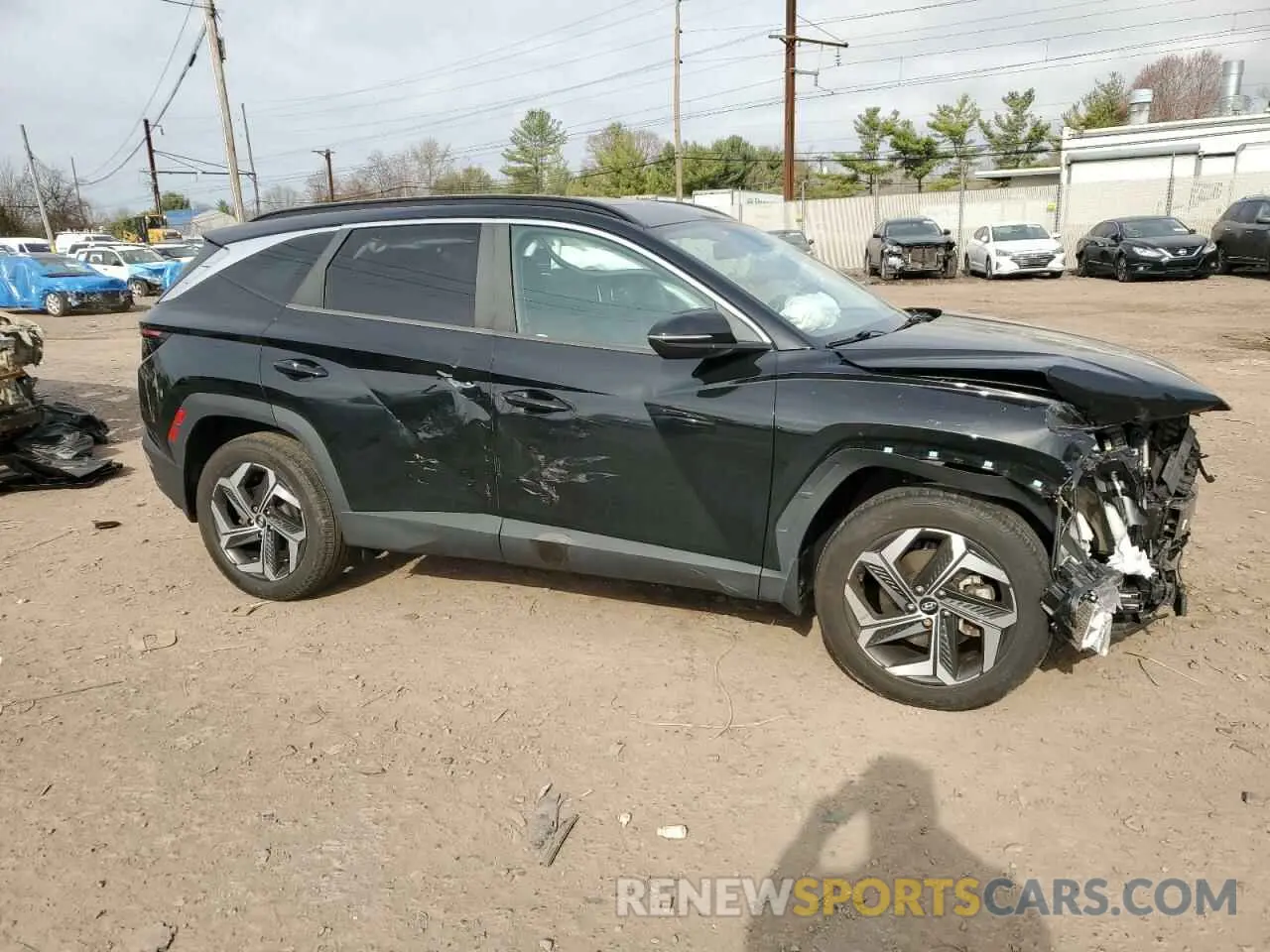 4 Photograph of a damaged car 5NMJFCAE9NH066729 HYUNDAI TUCSON 2022