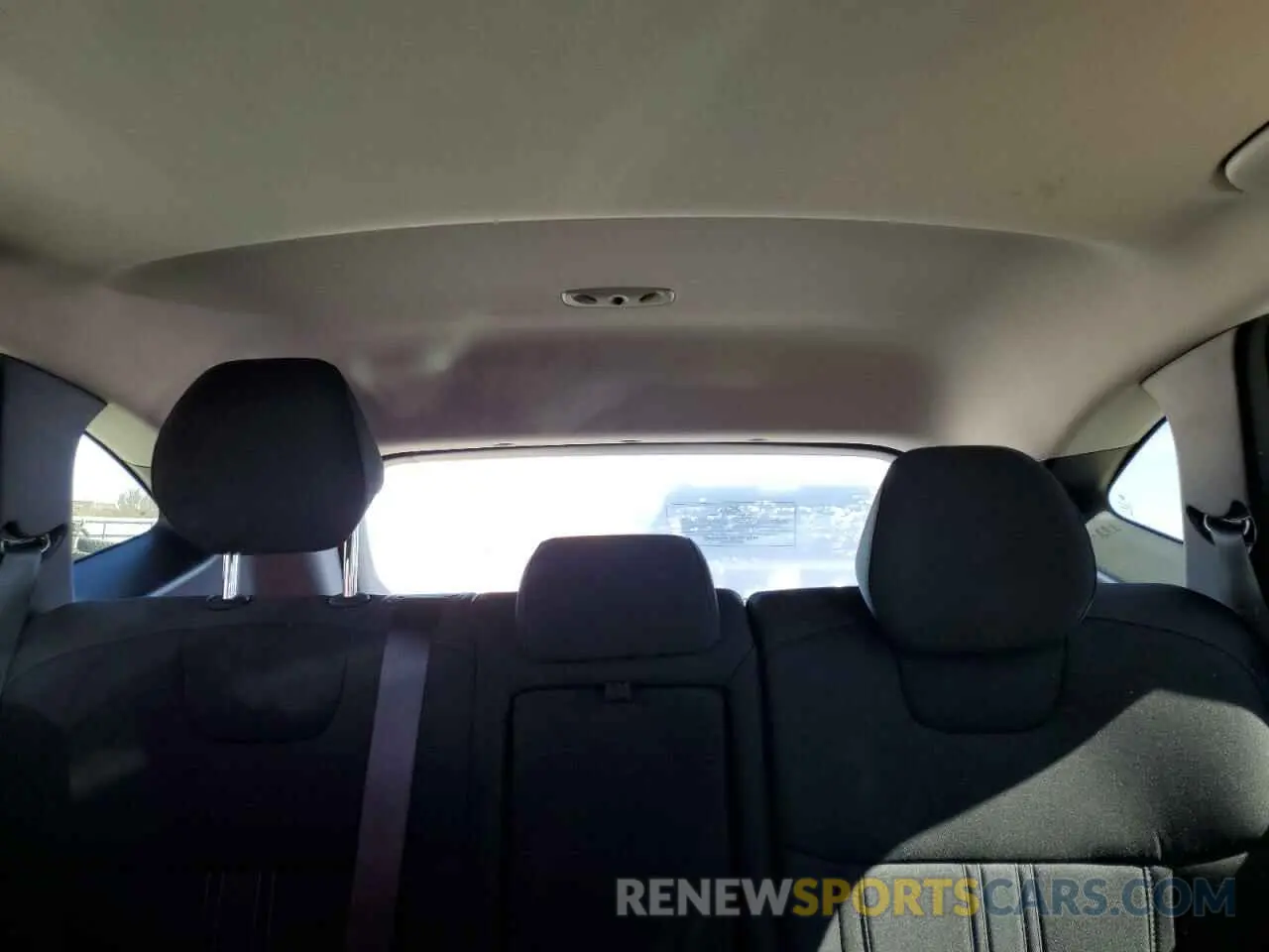 10 Photograph of a damaged car 5NMJFCAEXNH073835 HYUNDAI TUCSON 2022