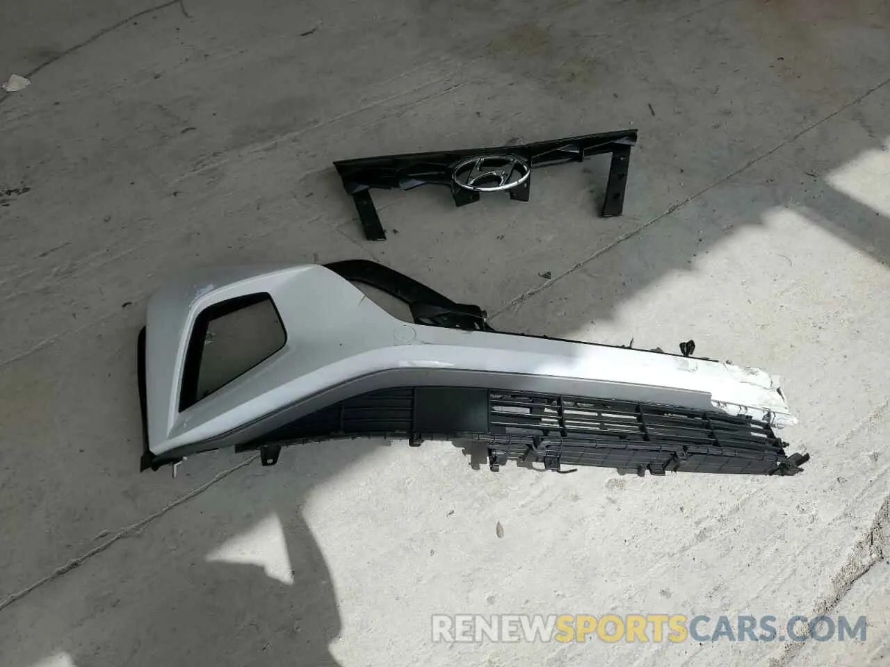 13 Photograph of a damaged car KM8JB3AE7NU043871 HYUNDAI TUCSON 2022