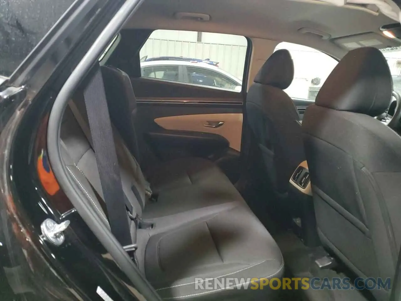 11 Photograph of a damaged car KM8JBCA10NU081178 HYUNDAI TUCSON 2022
